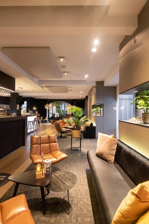 Ariane Hotel 예페르 외부 사진