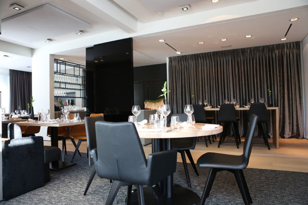 Ariane Hotel 예페르 외부 사진