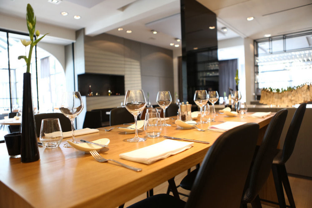 Ariane Hotel 예페르 외부 사진