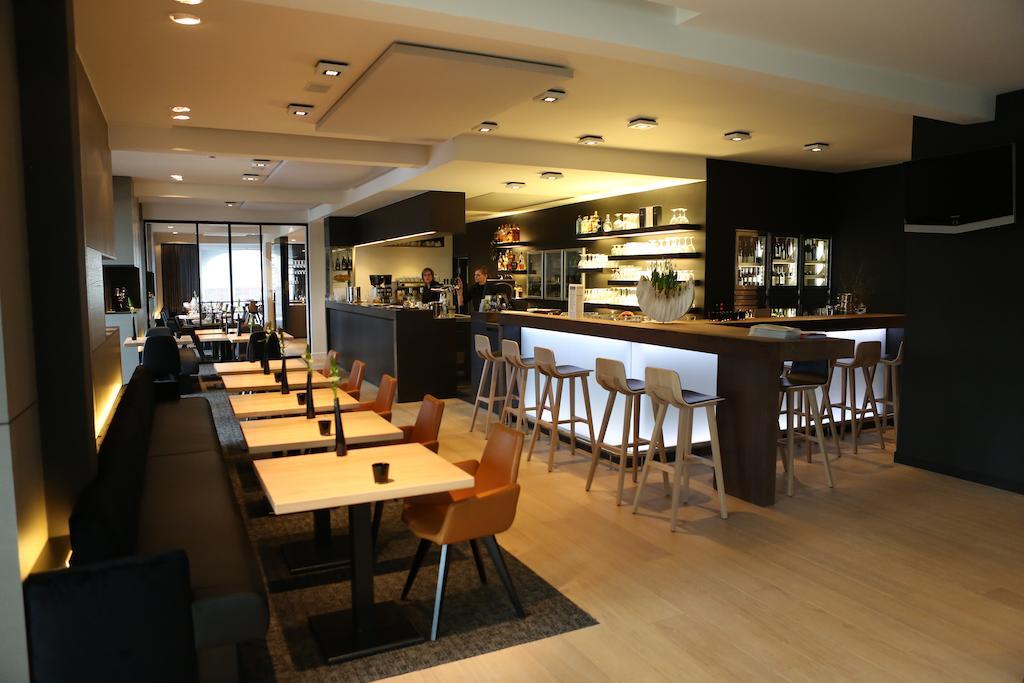 Ariane Hotel 예페르 외부 사진