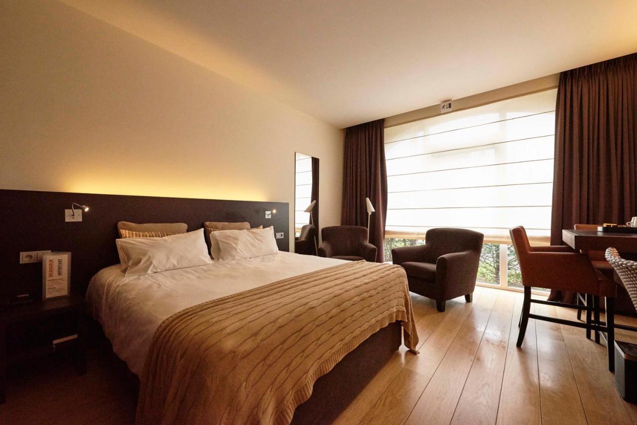 Ariane Hotel 예페르 외부 사진